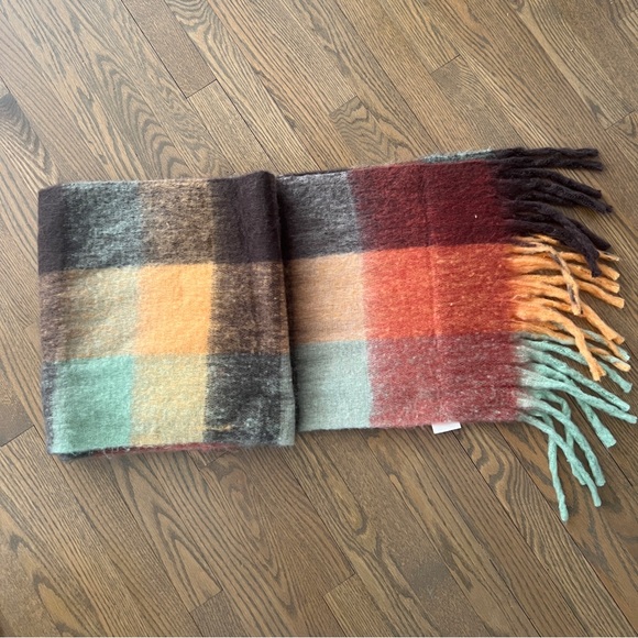 ACNE STUDIOS Checkered Mohair Scarf - Picture 5 of 8